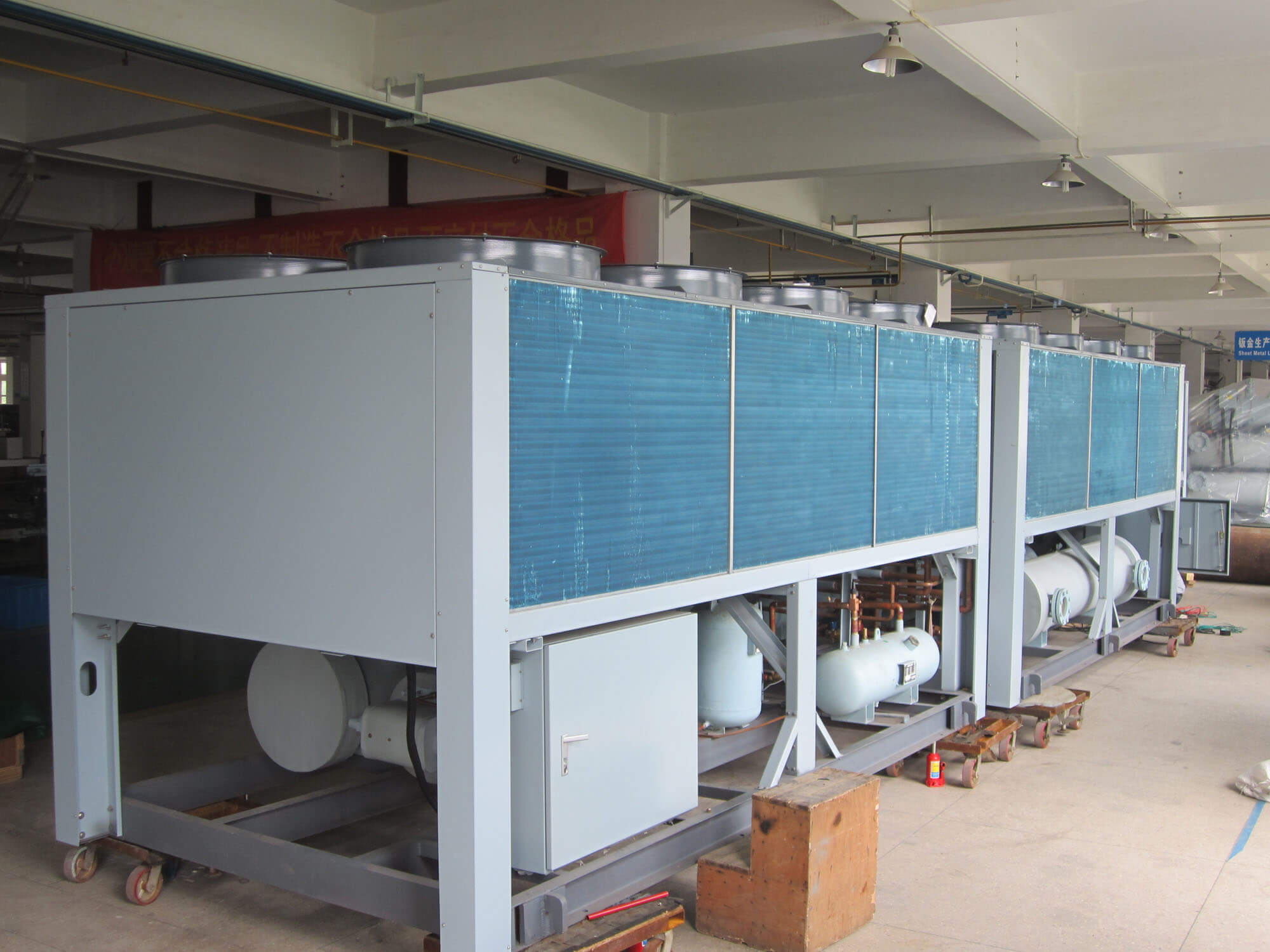 Withair-air-cooled-screw-chiller-heat-pump-production-line