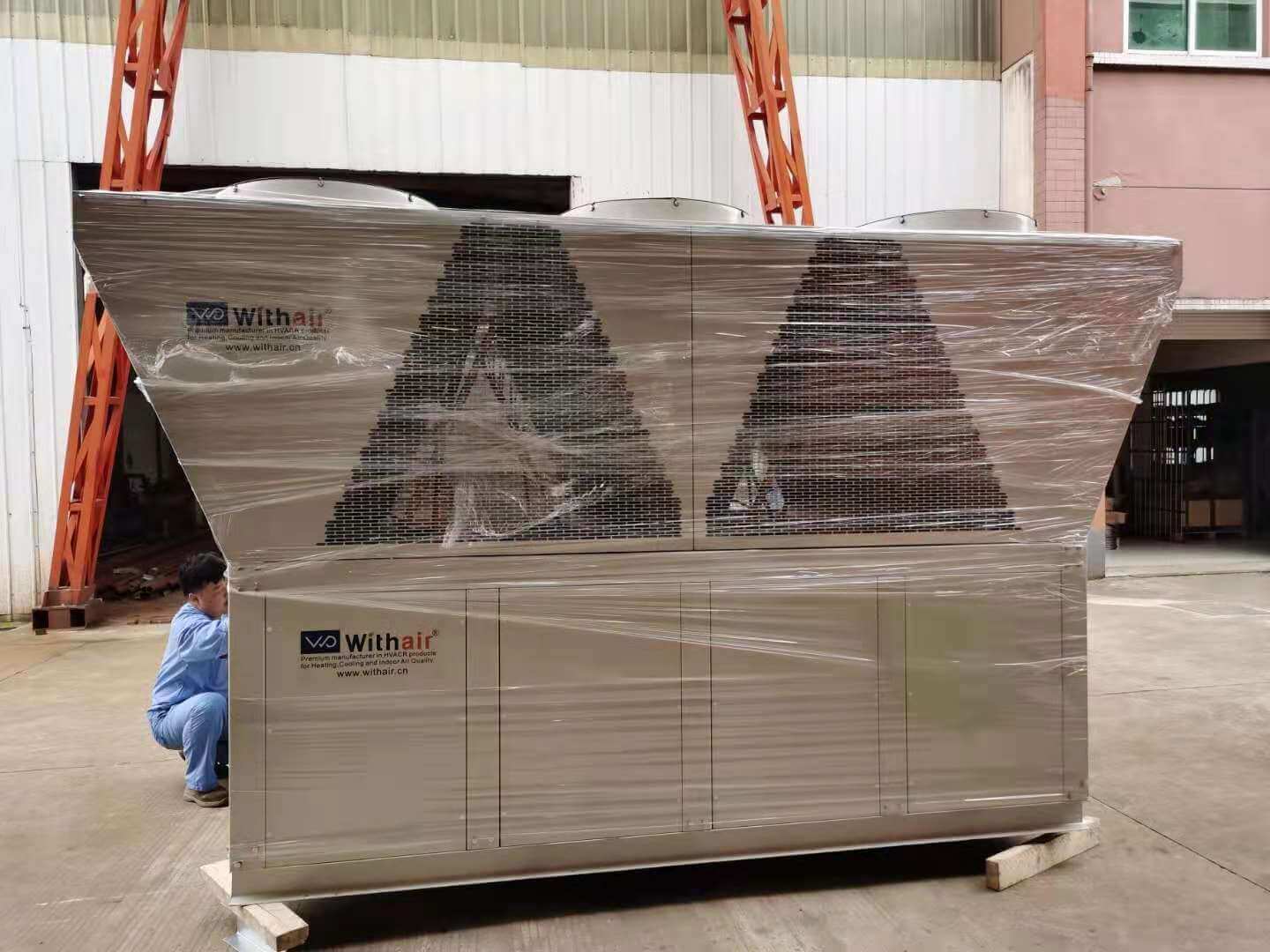 Withair® 65 air cooled scroll chiller_1